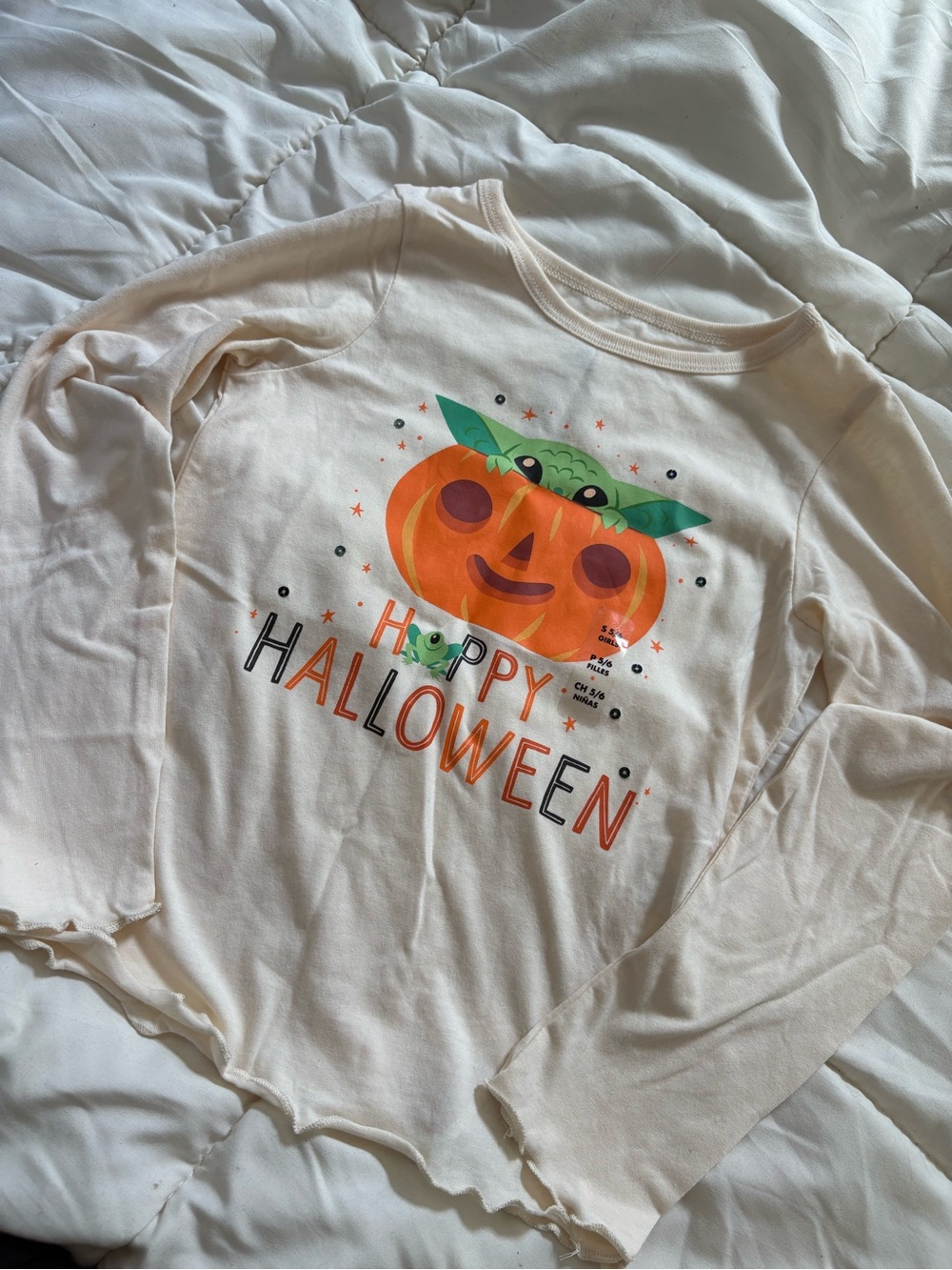 Disney Cream Halloween Yoda T-Shirt Size 5/6